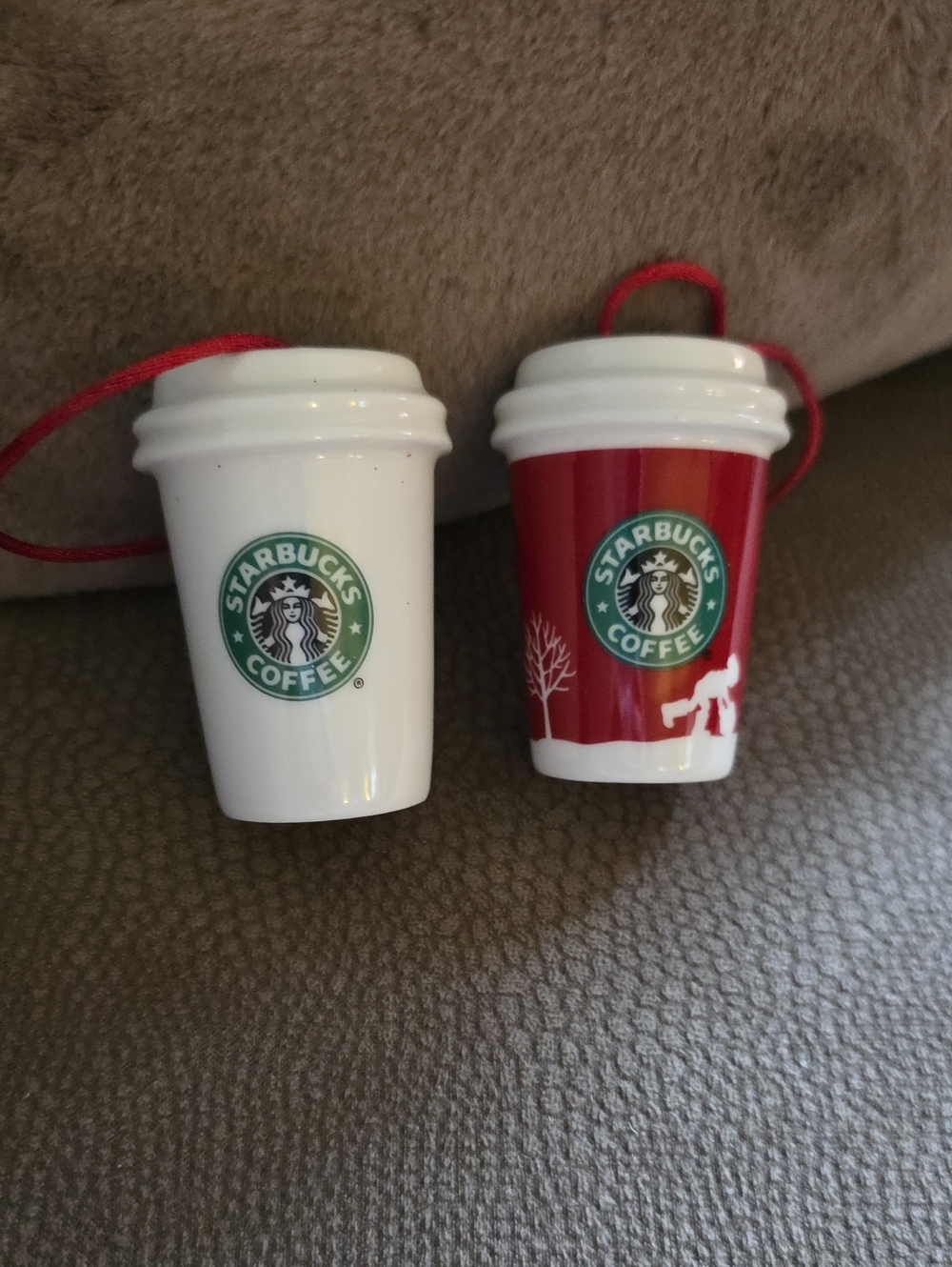 Starbucks Vintage 2006 Holiday Mini Cup Ornaments in Red and White. Set of 2